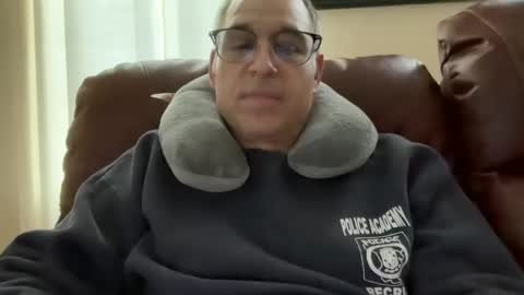 honey_man14 online show from 10.25.25