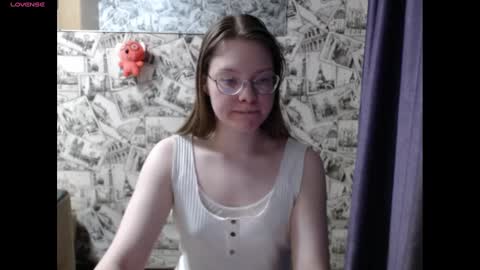 Lina online show from 12.19.24