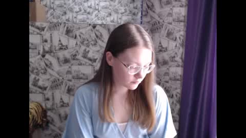 Lina online show from 02.14.25