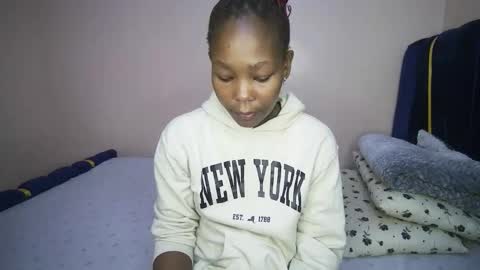 honey_nubia0 online show from 12.21.25