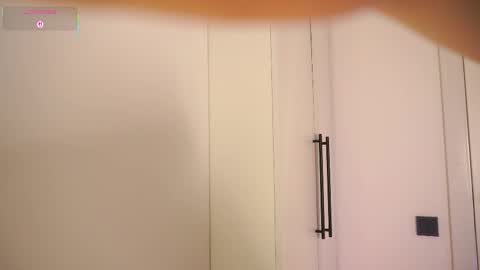 honey_pixie online show from 09.20.25