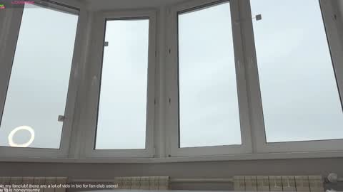 Snapshot of honey_sunshine chatting on 11.07.25 Jenyanew vid how I squirt in forest in bio online show from 11.07.25