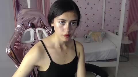 HONEY  online show from 01.02.25