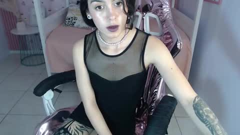 HONEY  online show from 01.20.25
