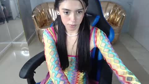 HONEY  online show from 03.08.25