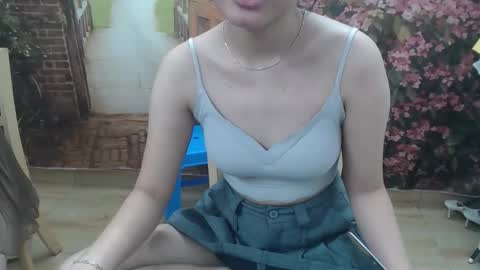 Snapshot of honeybaby2k chatting on 10.21.25 honeybaby2k online show from 10.21.25