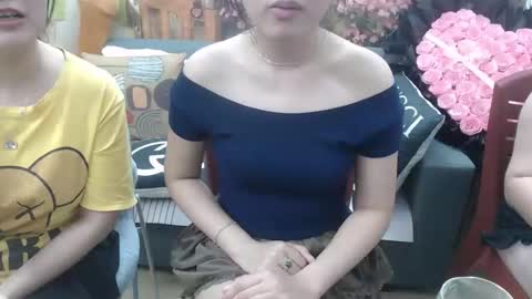 Snapshot of honeybaby2k chatting on 10.28.25 honeybaby2k online show from 10.28.25