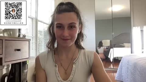Snapshot of honeybelle8 chatting on 01.09.25 belle brunette online show from 01.09.25