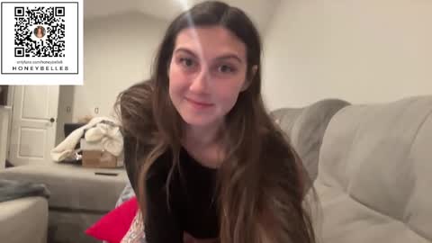 Snapshot of honeybelle8 chatting on 01.18.25 belle brunette online show from 01.18.25