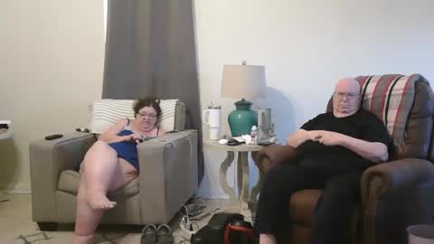 Snapshot of honeybuns344636 chatting on 02.26.25 Honey online show from 02.26.25