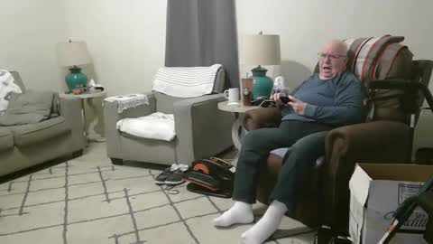 Snapshot of honeybuns344636 chatting on 03.09.25 Honey online show from 03.09.25