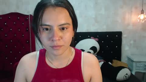 Snapshot of honeybuu_ chatting on 04.30.26 Emily online show from 04.30.26