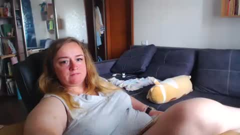 HoneydewMolly online show from 05.25.26