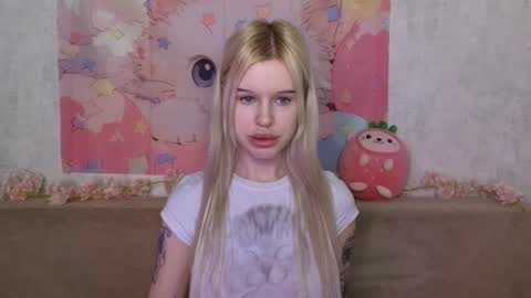 Snapshot of honeygold__ chatting on 02.05.26 Lisa online show from 02.05.26