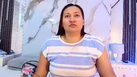 HONEY HIPS online show from 07.11.26