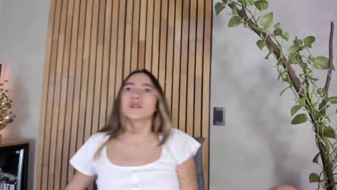 Sofia independent model online show from 12.06.24