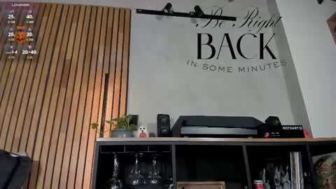 Snapshot of honeyhot69__ chatting on 10.10.25 Sofia independent model online show from 10.10.25