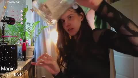 Molly  online show from 09.26.25