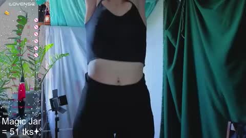 Molly  online show from 10.10.25