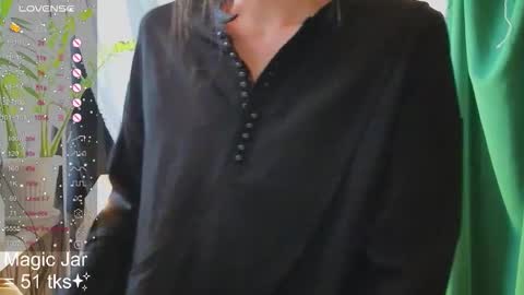 Molly  online show from 10.14.25