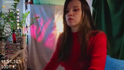 Molly  online show from 11.06.25