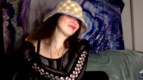 Snapshot of honeymagicxo chatting on 03.03.25 honeymagicxo online show from 03.03.25