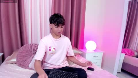 honeymoon_sariel online show from 10.22.25