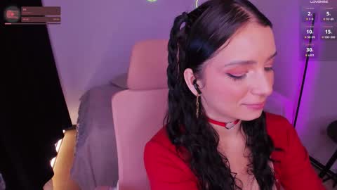 Snapshot of honeymoontea chatting on 10.06.25 online show from 10.06.25