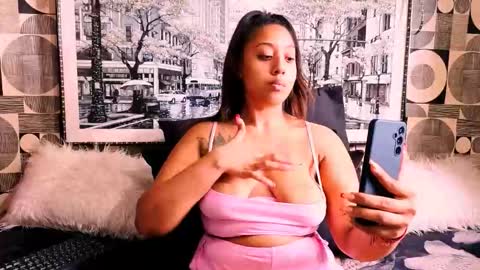 Snapshot of honeyrae01 chatting on 02.12.26 honeyrae01 online show from 02.12.26