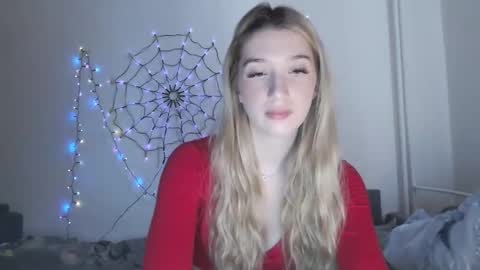 honeyveil online show from 11.21.25