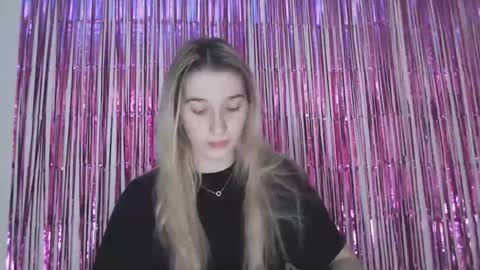 Snapshot of honeyveil chatting on 02.10.26 honeyveil online show from 02.10.26