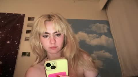 Emi Rose online show from 02.13.25