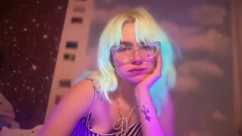 Emi Rose online show from 01.17.26