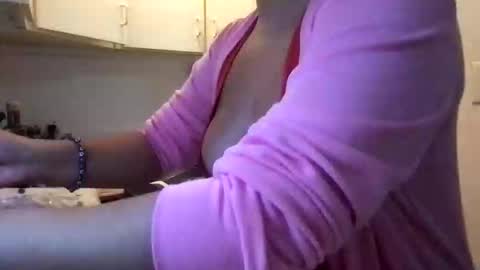 Snapshot of honeyy_89 chatting on 02.15.26 honeyyy89 online show from 02.15.26