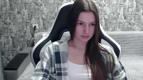 Nancy online show from 12.21.24