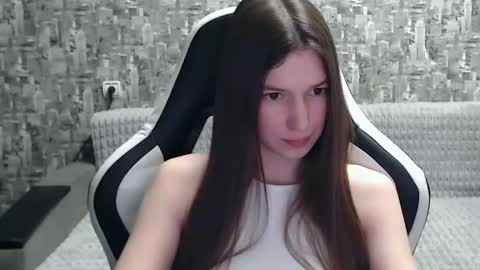 Nancy online show from 02.10.25