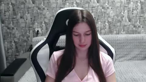 Nancy online show from 02.11.25