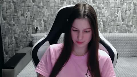 Nancy online show from 03.04.25