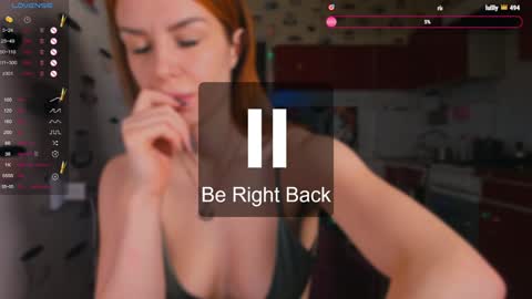Snapshot of honeyyy_bunny chatting on 12.27.24 the perfectgirl online show from 12.27.24