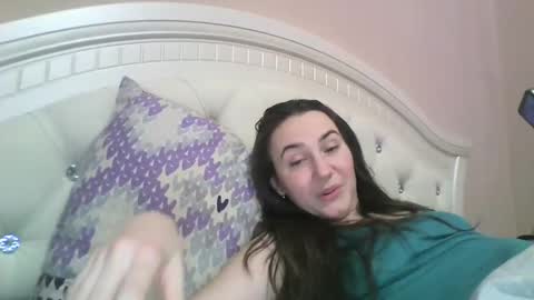 hootloove69 online show from 01.24.25