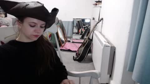 Snapshot of hope_xo chatting on 03.03.26 Hope online show from 03.03.26