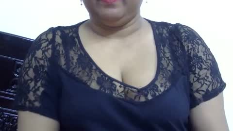 horneydesibabe online show from 12.18.24