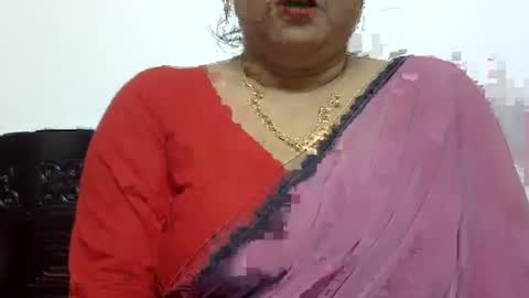 horneydesibabe online show from 12.24.24