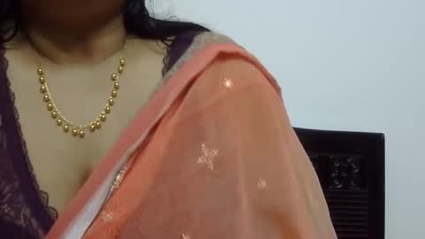 horneydesibabe online show from 12.27.24