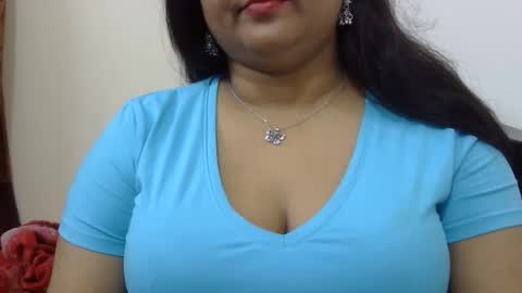 horneydesibabe online show from 12.31.24
