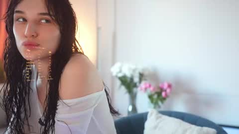Snapshot of horneyjozy chatting on 06.27.26 Horney Jozy online show from 06.27.26