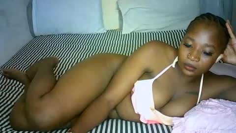 Snapshot of hornny4amani chatting on 02.04.25 AMANI online show from 02.04.25