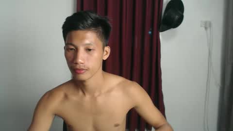 Snapshot of horny_asianmoreno chatting on 10.20.25 ROGER online show from 10.20.25