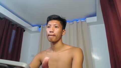 Snapshot of horny_asianmoreno chatting on 10.21.25 ROGER online show from 10.21.25