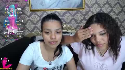 CATALINA Y LAURA  online show from 12.13.24